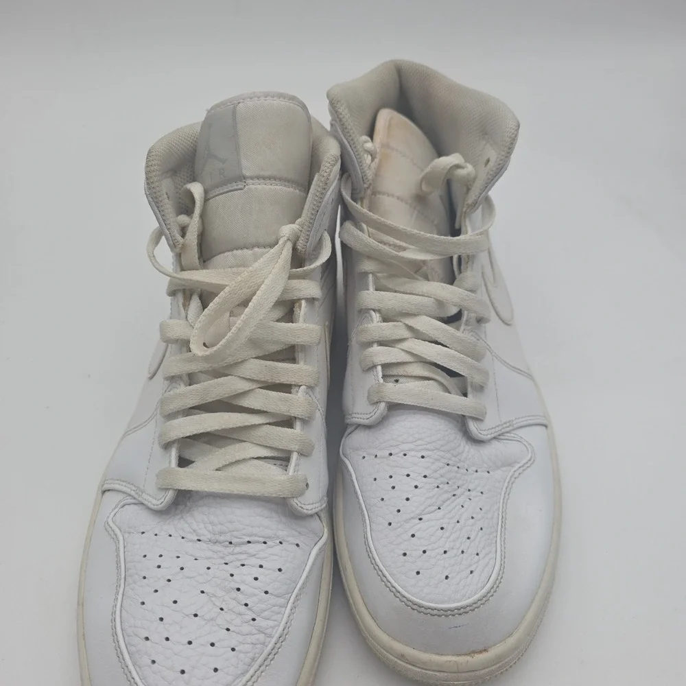 Jordan 1 Mid Triple White 2021 554724-130 Basketball Shoes Men's Size 12